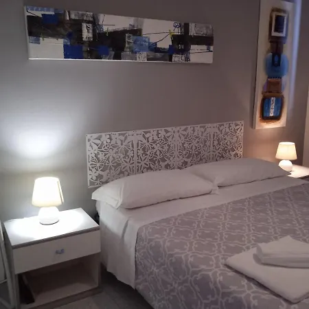 Oleandro Santa Maria Navarrese