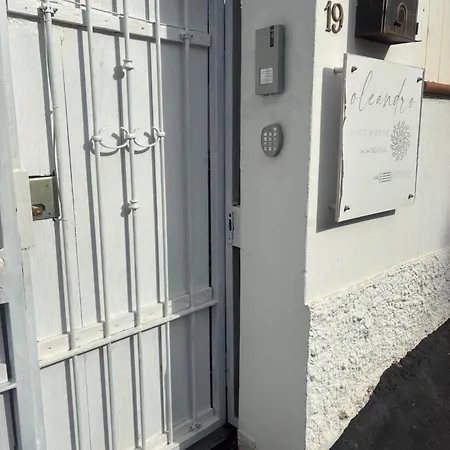 Apartman Oleandro *